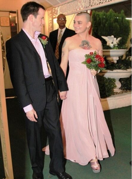 Wedding day, Sinead O'Connor in a pink dress